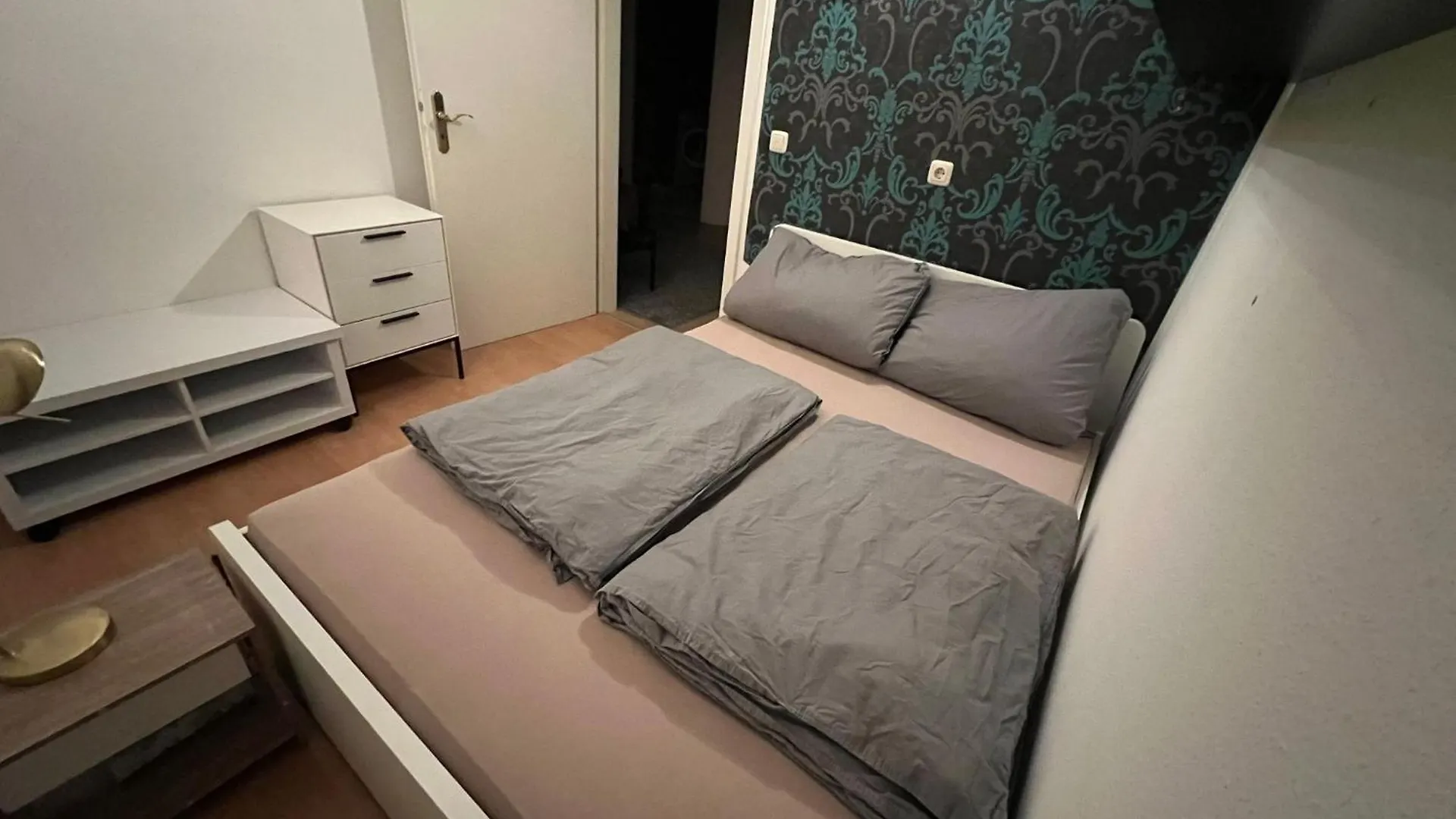 Apartment 3 Zimmer Wohnung Am Grossen Garten Dresden